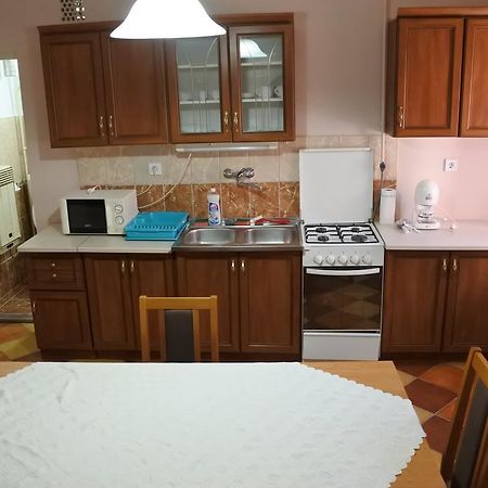 Kisasszony Apartman Eğri Dış mekan fotoğraf