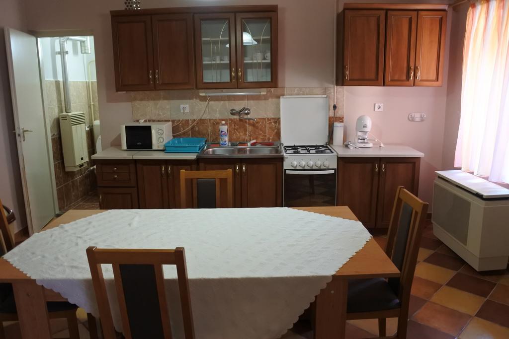 Kisasszony Apartman Eğri Dış mekan fotoğraf